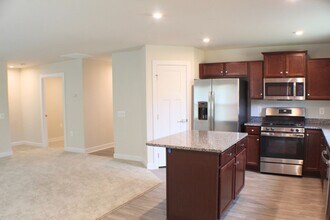 105 S Peak Dr in McGaheysville, VA - Building Photo - Building Photo