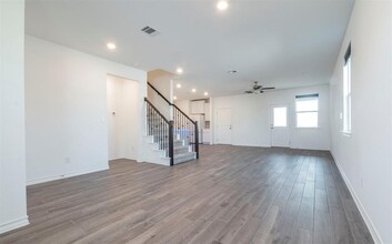 100 Watkinville Rd in Hutto, TX - Building Photo - Building Photo