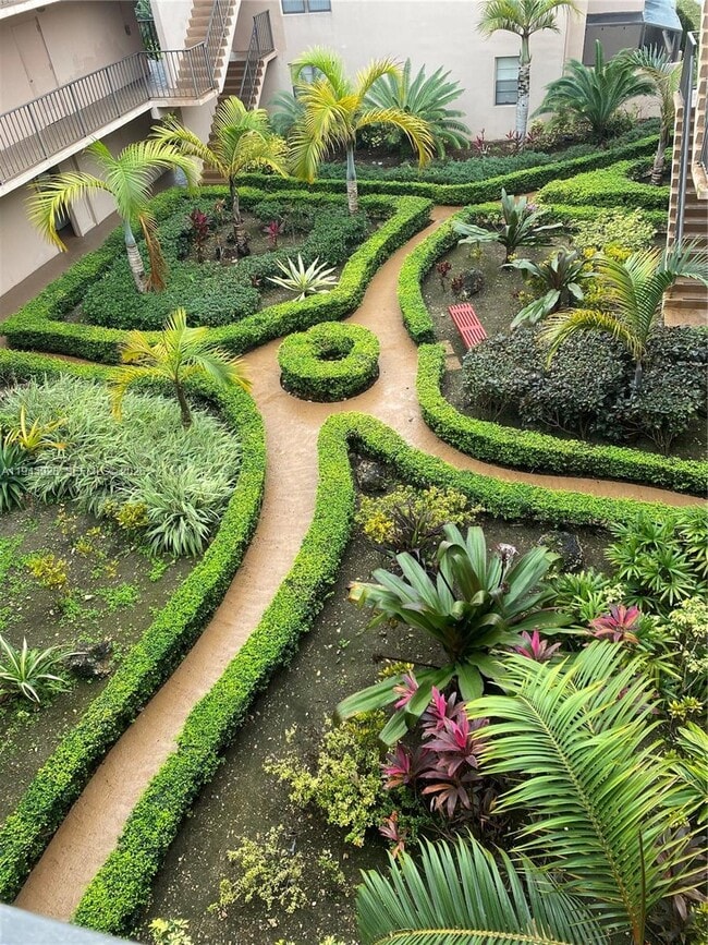 10625 SW 112th Ave in Miami, FL - Building Photo - Building Photo