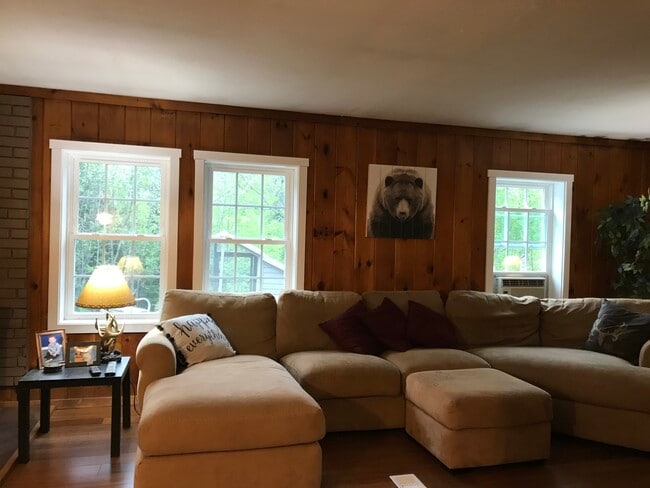 208 Grafton Turnpike Rd in Canaan, NH - Building Photo - Building Photo