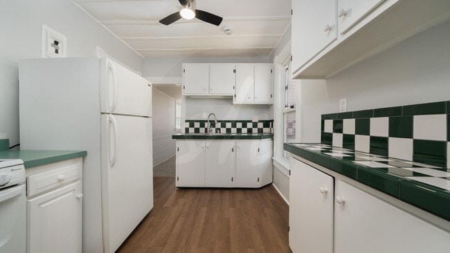 317 E Monument St-Unit -317 E Monument St #3 in Colorado Springs, CO - Building Photo - Building Photo