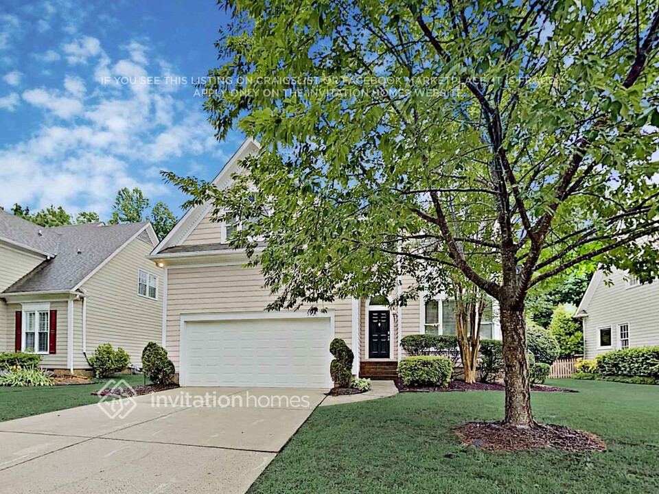 9421 Arborview Ct in Charlotte, NC - Building Photo
