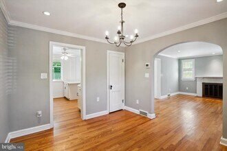 2505 N Powhatan St in Arlington, VA - Building Photo - Building Photo