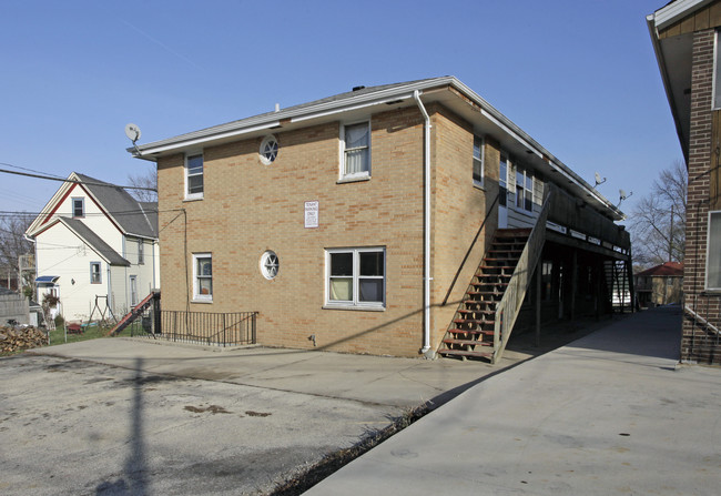 2669-2673 S Clement Ave in Milwaukee, WI - Building Photo - Building Photo