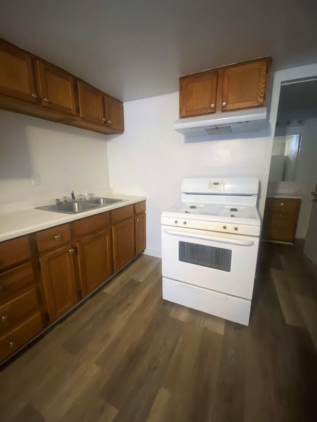 1746 Chatham St in Racine, WI - Building Photo - Building Photo