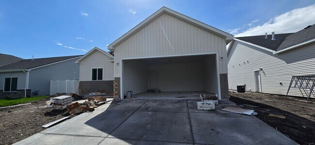 532 S Austin Ave in Sugar City, ID - Building Photo - Building Photo