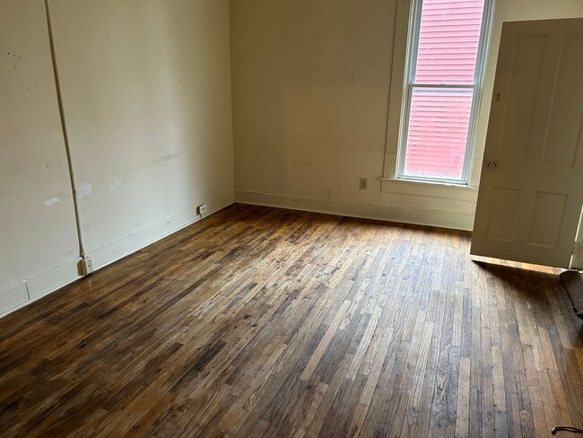 property at 741 S Noble St