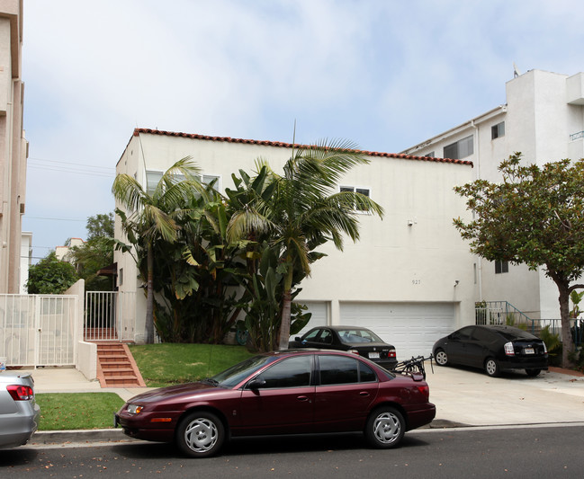 Euclid Street Apartments in Santa Monica, CA - Building Photo - Building Photo