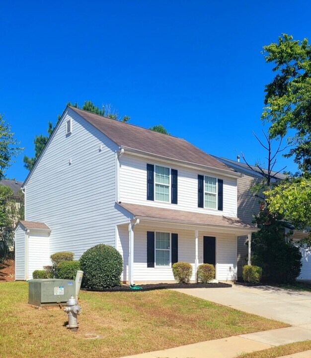 521 Epris Ln in Mcdonough, GA - Building Photo