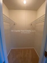 713 Country Oaks Ln in O'Fallon, IL - Building Photo - Building Photo