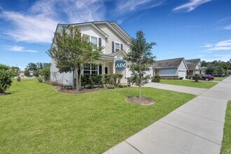 44 Hager Rd in Bluffton, SC - Building Photo - Building Photo