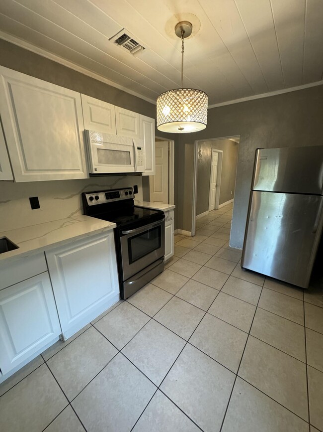 property at 717 S B St