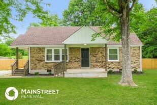 11510 Lower River Rd in Louisville, KY - Building Photo