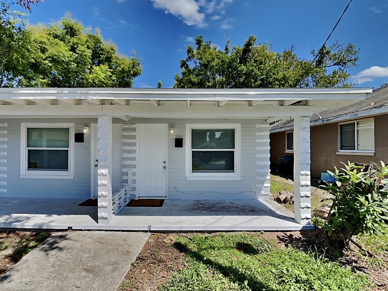 343 Pleasant St in Daytona Beach, FL - Building Photo