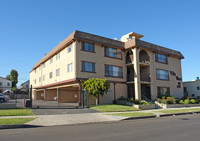 Villa Ware in Los Angeles, CA - Foto de edificio - Building Photo