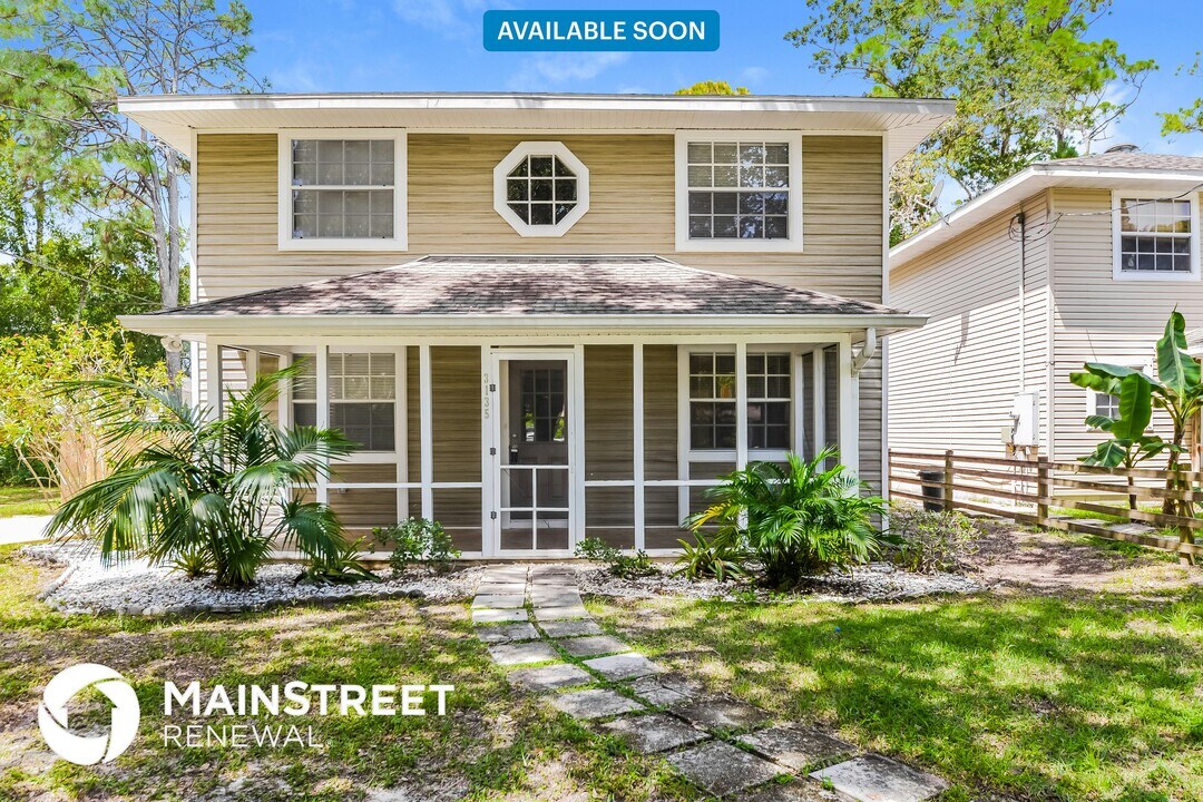 3135 Peachtree St in Sarasota, FL - Building Photo