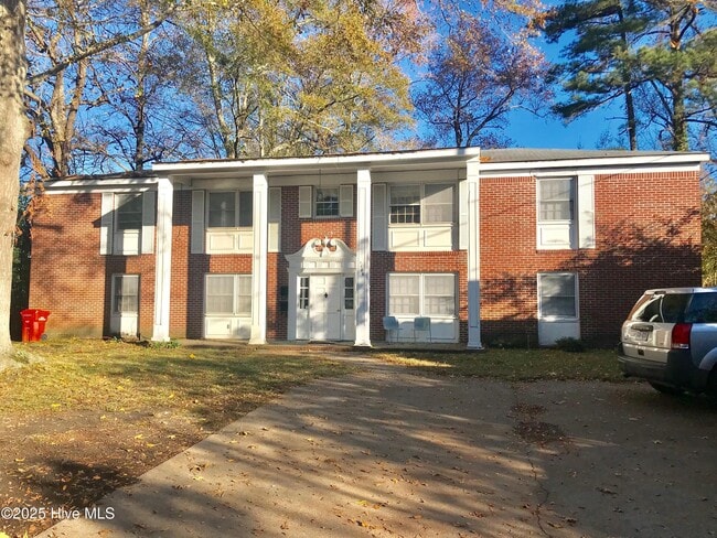 property at 1108 Weeks St
