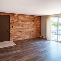 5212 Belclare Rd in Cincinnati, OH - Building Photo