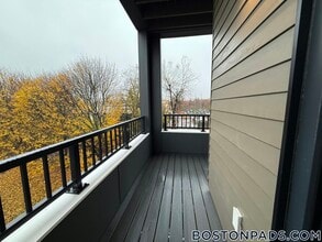 199 Gardner St in Boston, MA - Foto de edificio - Building Photo