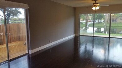 3641 NW 95th Terrace-Unit -1001 in Sunrise, FL - Building Photo - Building Photo