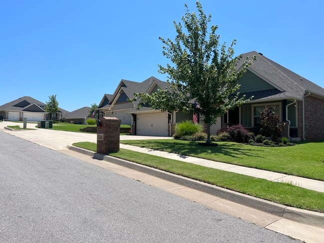 2924 Alder Rd in Edmond, OK - Building Photo - Building Photo
