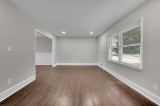4137 Tiffany Dr in Decatur, GA - Building Photo - Building Photo