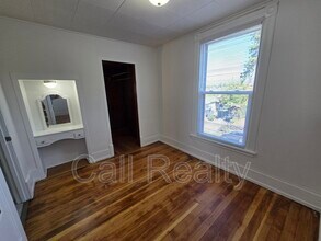 1425 W 6th Ave in Spokane, WA - Foto de edificio - Building Photo