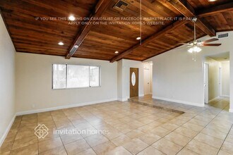 7521 SW 6th St in North Lauderdale, FL - Building Photo - Building Photo