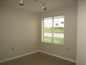 13113 Glenmoor Dr, Unit 13113 in West Palm Beach, FL - Foto de edificio - Building Photo
