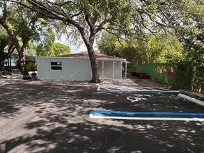 181 NW 44th St in Miami, FL - Building Photo - Building Photo