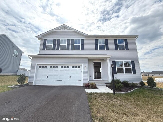 365 Otero Ln in Hedgesville, WV - Building Photo - Building Photo