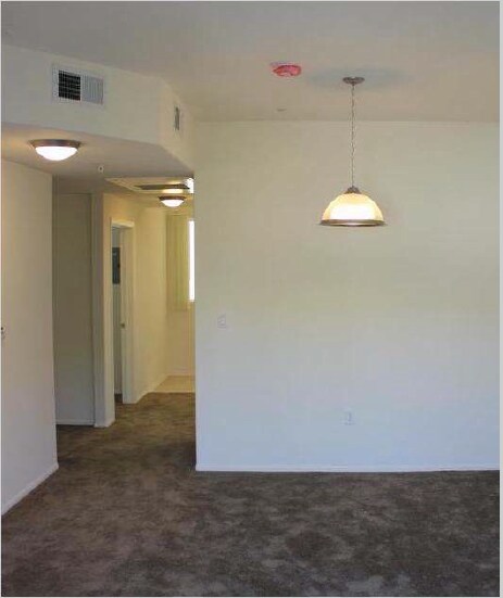 15643 Wyandotte St in Van Nuys, CA - Building Photo - Other