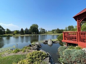20 Waterbury Cir in Oswego, IL - Building Photo - Building Photo