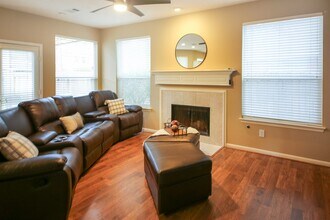 19 Grand Bayou Pl in Spring, TX - Building Photo - Building Photo