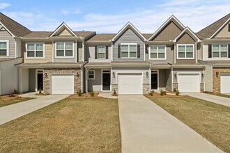 124 Arbor Trl in Powdersville, SC - Building Photo - Building Photo