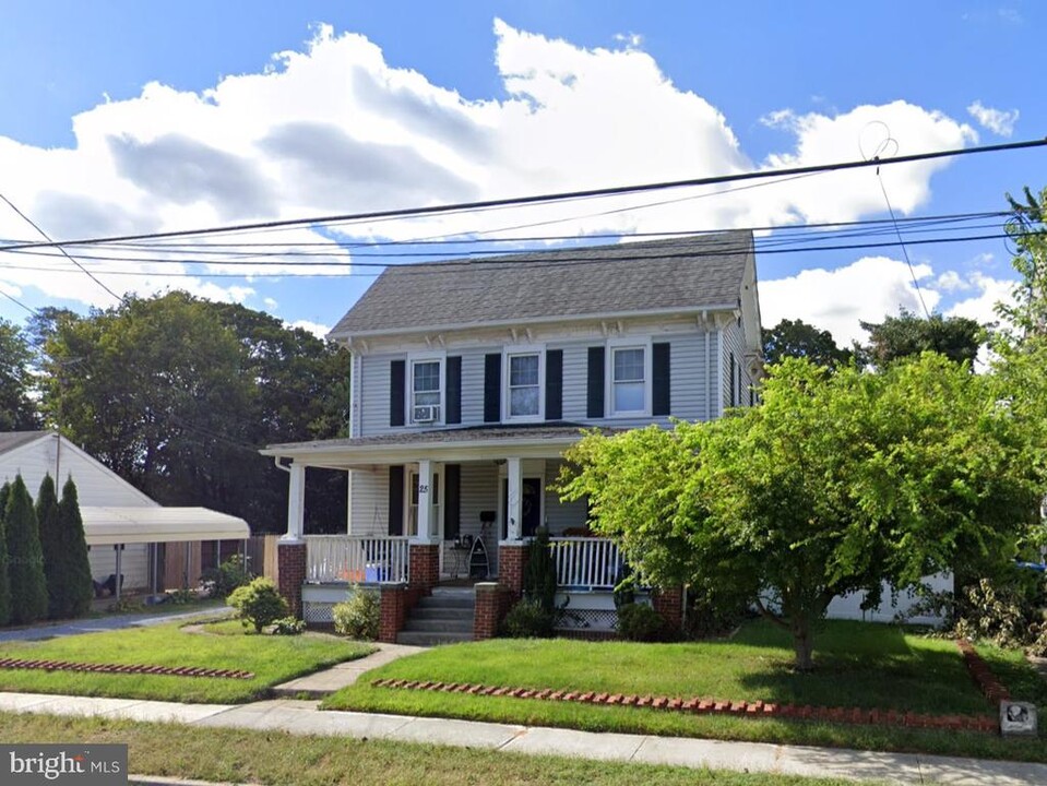 25 Church St in Glassboro, NJ - Building Photo