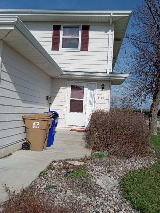 3419 28th Ave in Kenosha, WI - Foto de edificio