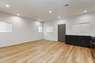 1784 S Rimpau Blvd, Unit 1/2 in Los Angeles, CA - Building Photo - Building Photo