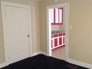 925 N Grant Ave in Indianapolis, IN - Building Photo - Building Photo