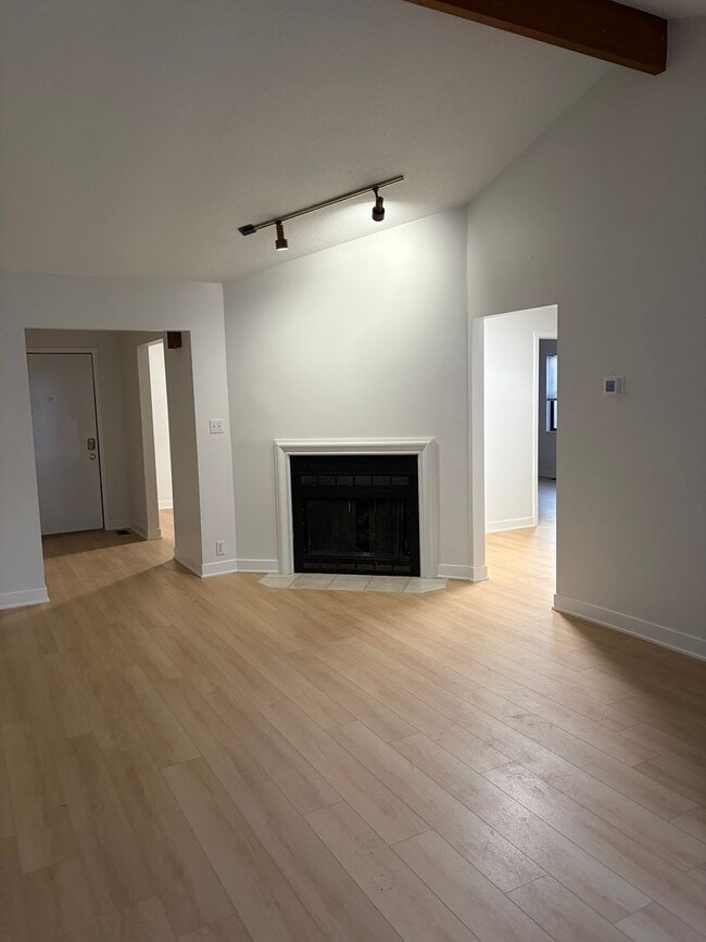 property at 312-314-314 W Charter Dr