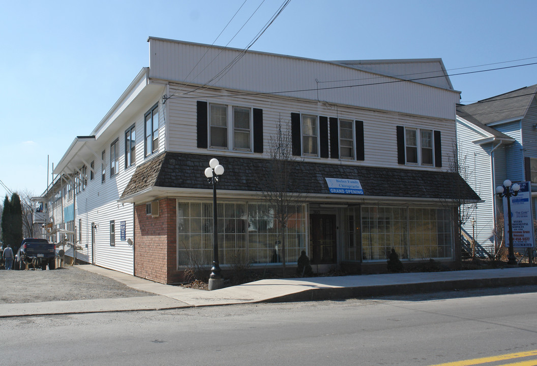 360-364 S State St in Millville, PA - Foto de edificio