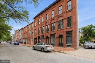 337 S Fremont Ave in Baltimore, MD - Building Photo