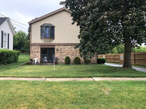 131 Newberry Ave-Unit -2S in Libertyville, IL - Building Photo - Building Photo