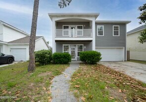 2608 Laurel Dr in Panama City, FL - Building Photo