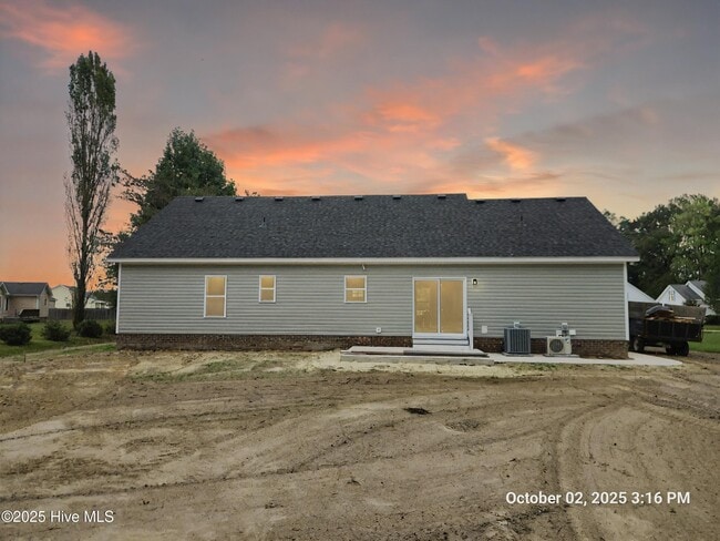 106 Perth Dr in Elizabeth City, NC - Building Photo - Building Photo