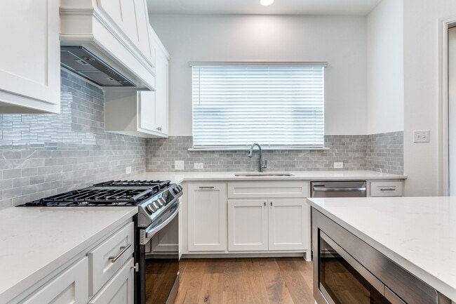 6344 Oakbend Cir