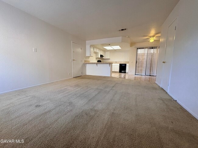 1739 W Ave J15 in Lancaster, CA - Building Photo - Building Photo