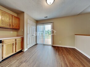 408 N Shore Ct in Franklin, IN - Building Photo - Building Photo