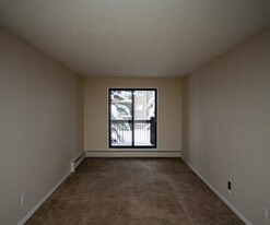 Bear Ridge Place in Grande Prairie, AB - Building Photo