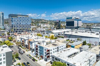 The Dream on Tamarind in Los Angeles, CA - Foto de edificio - Building Photo